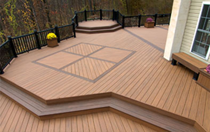 Real deck with grid pattern and black fences from McHenry Decks.